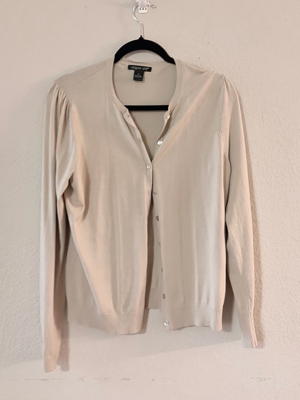 August Silk woman’s tan cream cardigan size XL lightweight button down